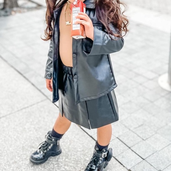 Shop little fashion outfit, 3T - Picture 1 of 2
